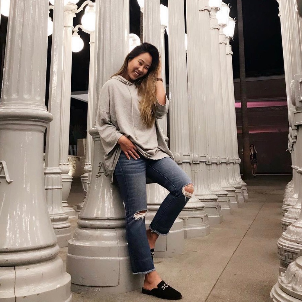 GREY HOODIE